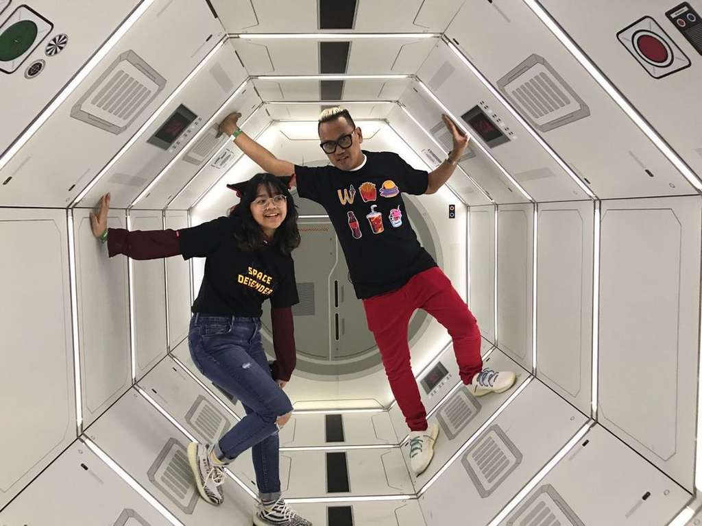 5 Artis Beri Kado Unik untuk Anaknya, Raditya Dika Emang Beda Banget