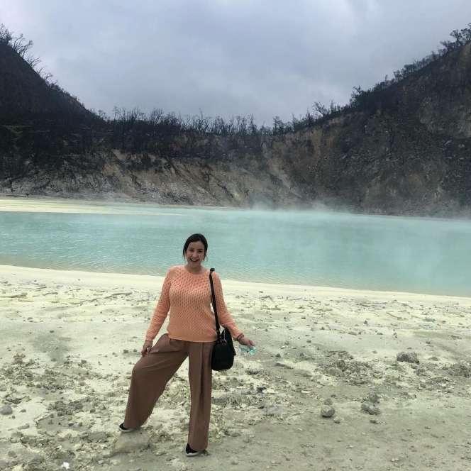 8 Potret Terbaru Andi Soraya, Makin Memesona dengan 3 Anak