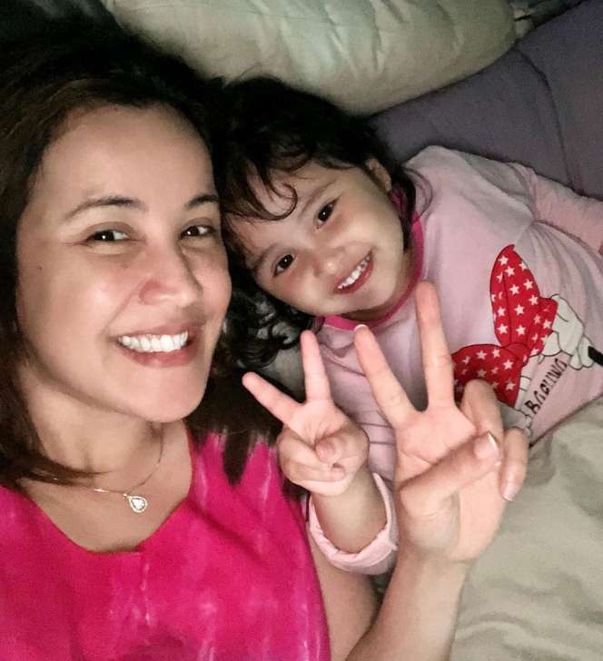 8 Potret Terbaru Andi Soraya, Makin Memesona dengan 3 Anak