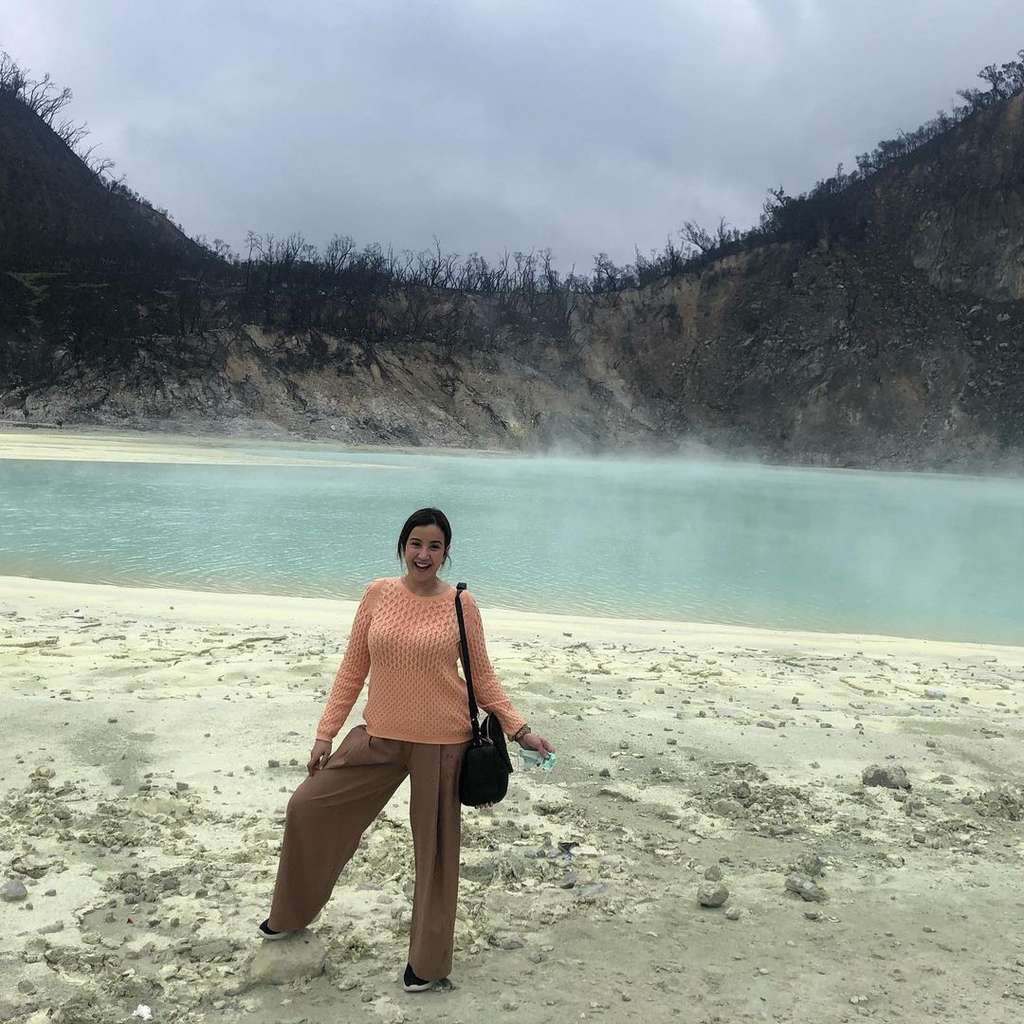 8 Potret Terbaru Andi Soraya, Makin Memesona dengan 3 Anak