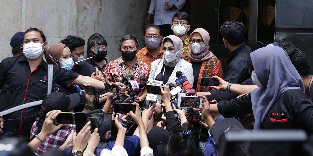 Belum Siap Mental, Anak Nia Daniaty Mangkir Panggilan Polisi