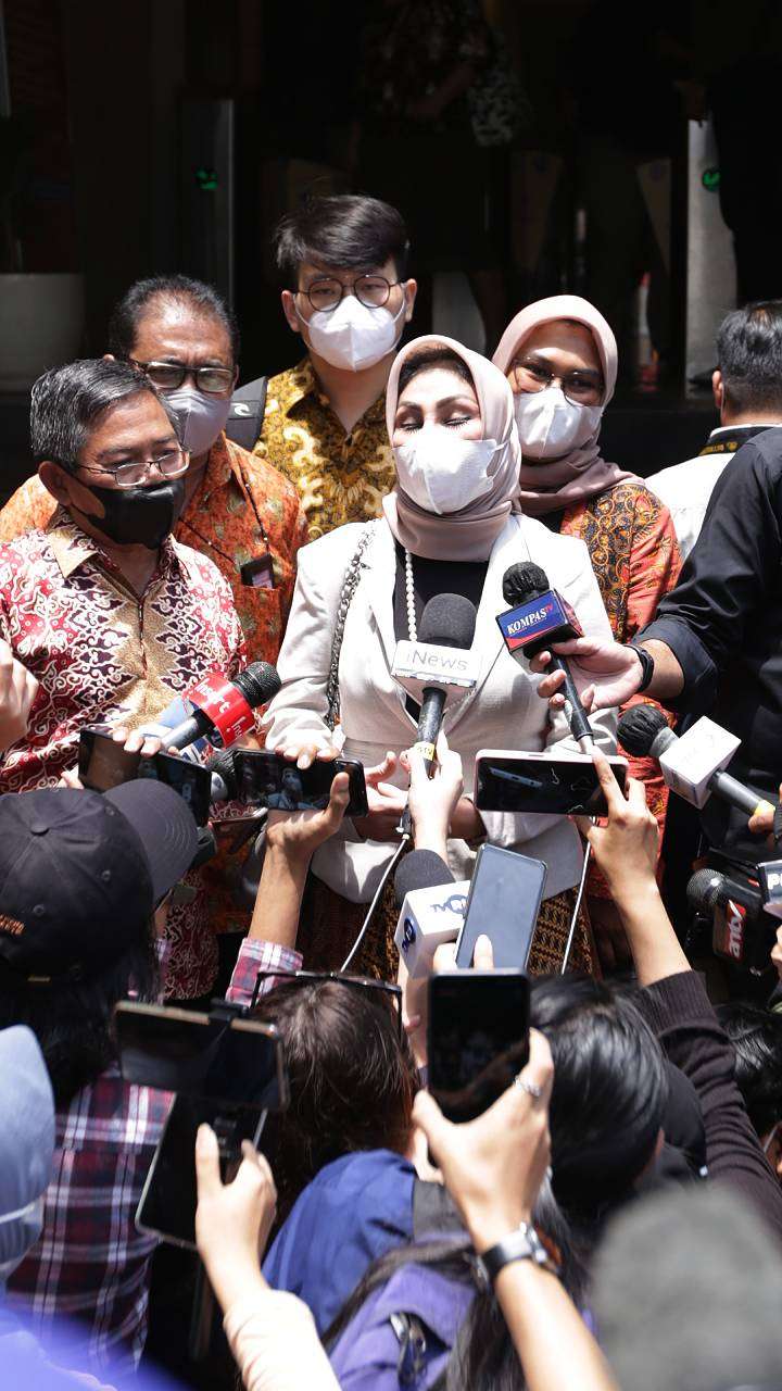 Belum Siap Mental, Anak Nia Daniaty Mangkir Panggilan Polisi