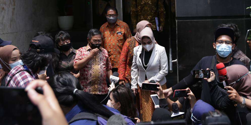 Belum Siap Mental, Anak Nia Daniaty Mangkir Panggilan Polisi