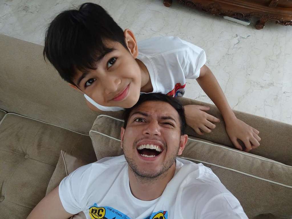 11 Potret Putra Pemain FTV, Anak Arya Saloka Curi Perhatian