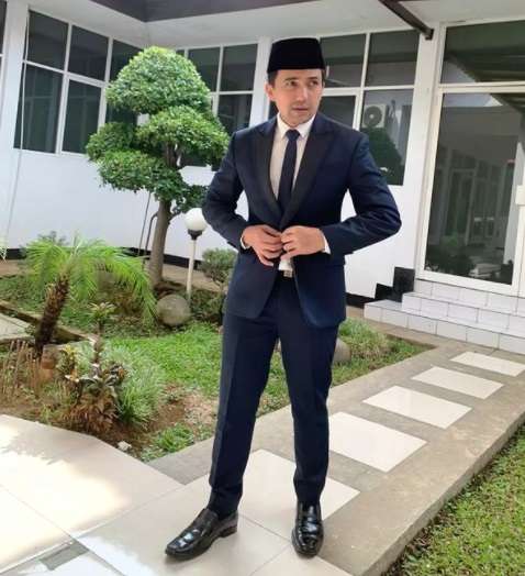 Pernah Naksir Ayu Ting Ting, Ini Potret Sahrul Gunawan yang Makin Hot di Usia 45 Tahun