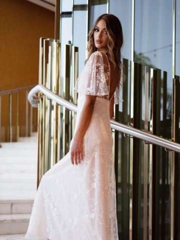 Masih Ingat Oksana Voevodina? Diceraikan Raja Malaysia Saat Hamil, Gini Nasibnya Sekarang