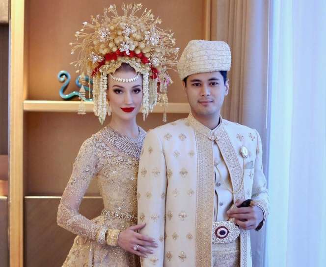 9 Pesona Varsha Strauss, Menantu Bule Bambang Trihatmodjo yang Curi Perhatian