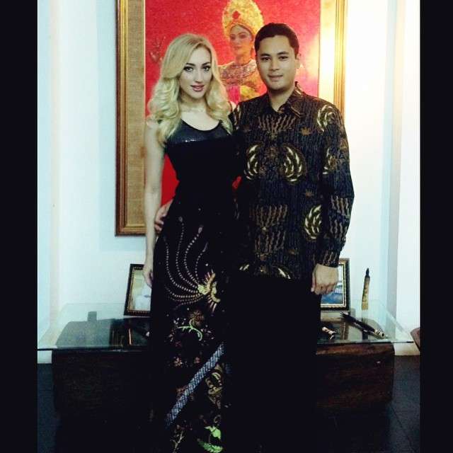 9 Pesona Varsha Strauss, Menantu Bule Bambang Trihatmodjo yang Curi Perhatian