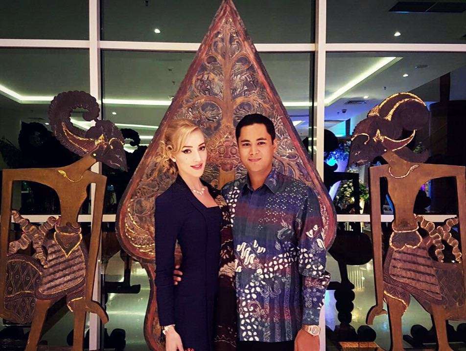 9 Pesona Varsha Strauss, Menantu Bule Bambang Trihatmodjo yang Curi Perhatian