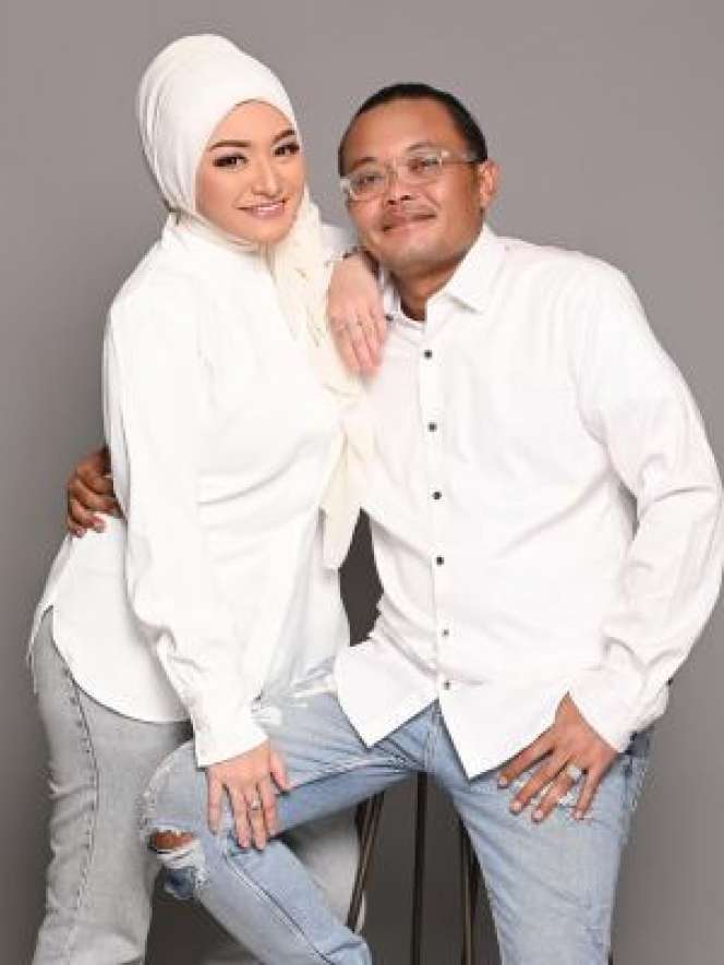 5 Artis Bumil yang Dapat Nyinyiran Pedas dari Netizen
