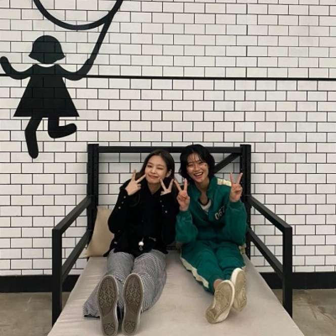 9 Potret Jung Ho Yeon ‘SQUID GAME’ di Luar Drama, Tampil Polos Berantakan 
