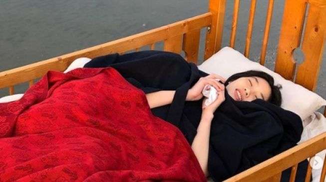 9 Potret Jung Ho Yeon ‘SQUID GAME’ di Luar Drama, Tampil Polos Berantakan 