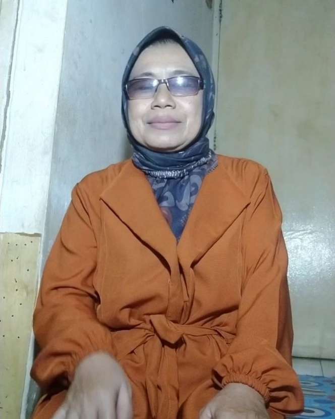 Sosok Sebenarnya Dewi Isma Hoeriah, Penyanyi Lagu Viral TikTok 'Yamete Kudasai'