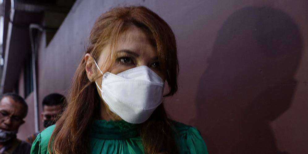 Tangis Tamara Bleszynski Pecah, Rugi Miliaran Rupiah