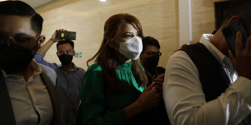 Tangis Tamara Bleszynski Pecah, Rugi Miliaran Rupiah
