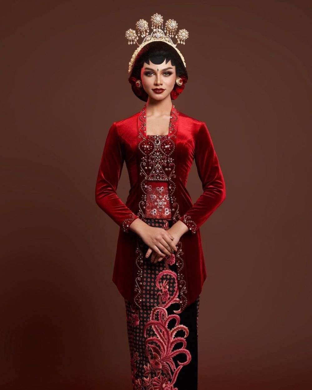 Potret Artis Cantik Dandan ala Pengantin Jawa, Bikin Pangling!