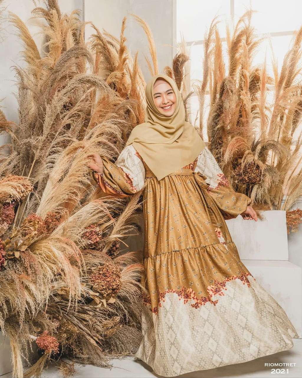 Pemotretan Ria Ricis, Oki Setiana Dewi dan Shindy Kurnia, Ketiganya Bak Anak Kembar!
