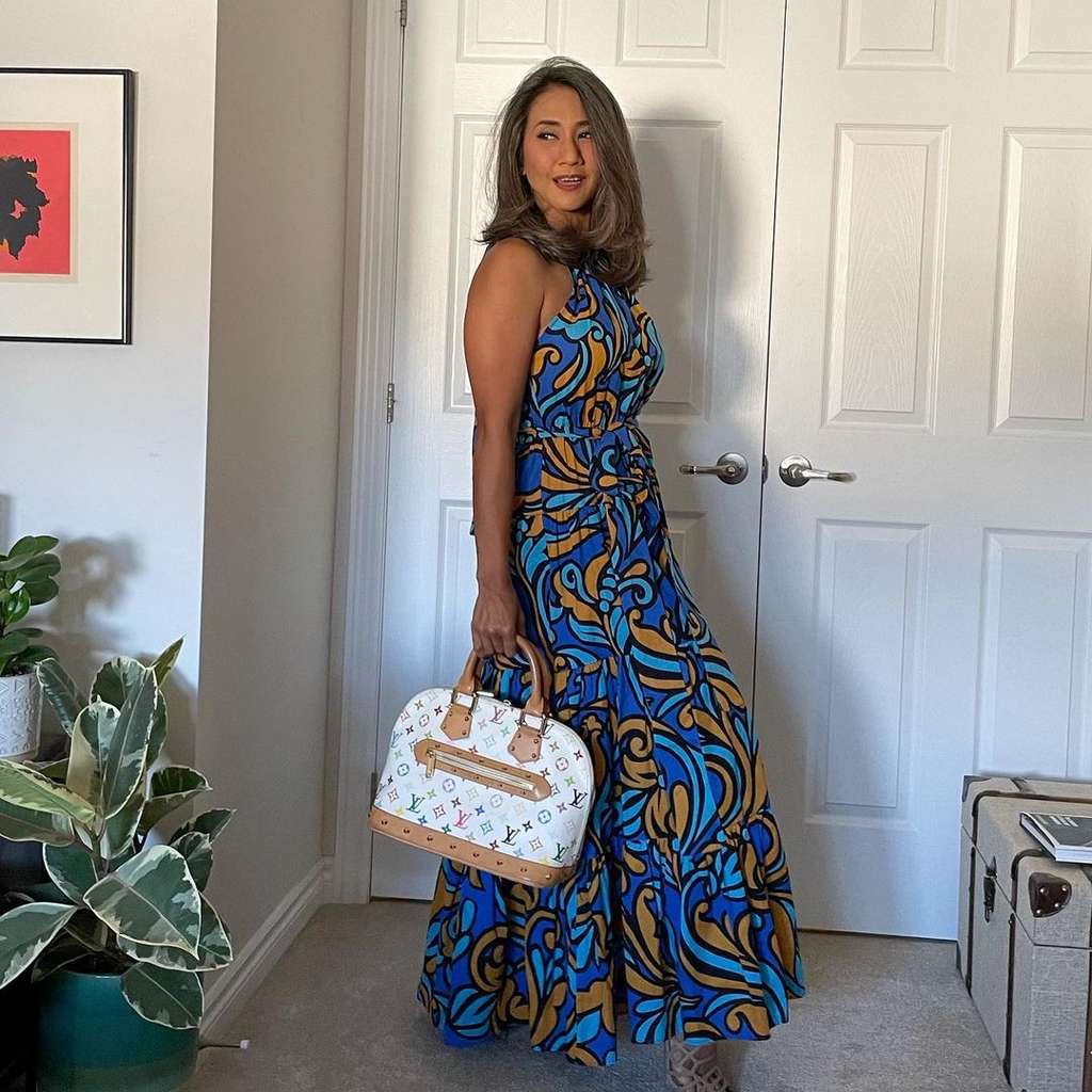 Potret Terbaru Cut Memey Pamer Body Goals di Usia 40 Tahun, Salfok Sama Warna Kulitnya