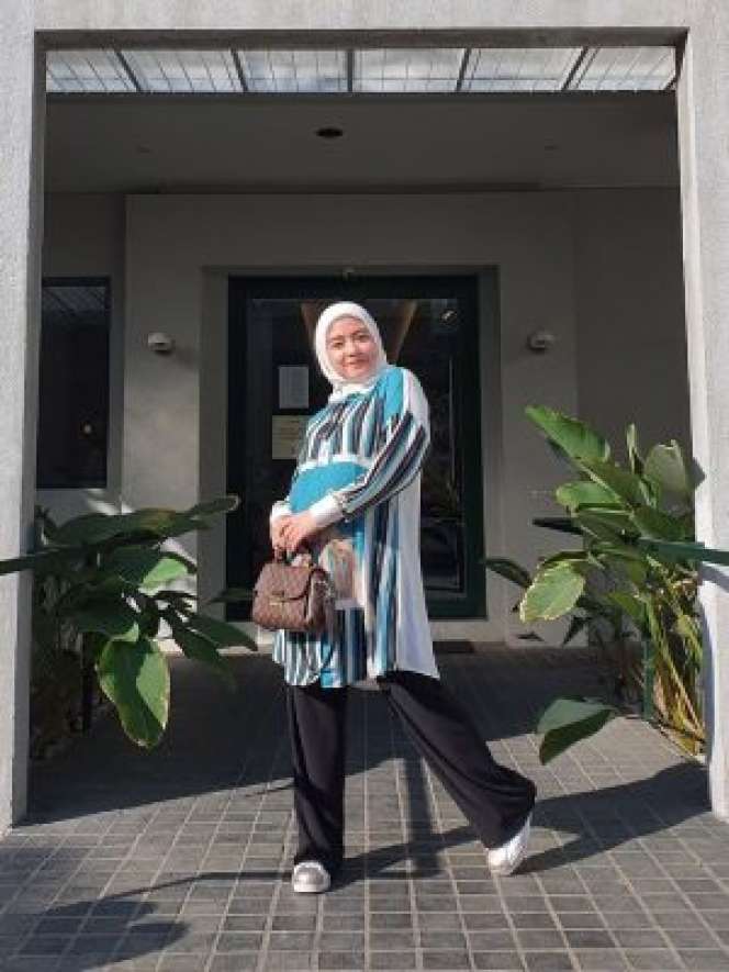 Potret Terbaru Tika Ramlan, Makin Cantik usai Mantap Berhijab