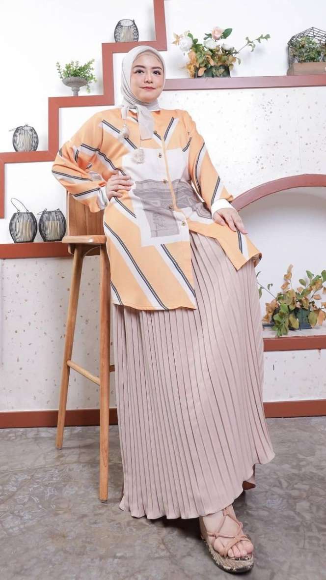 Potret Terbaru Tika Ramlan, Makin Cantik usai Mantap Berhijab