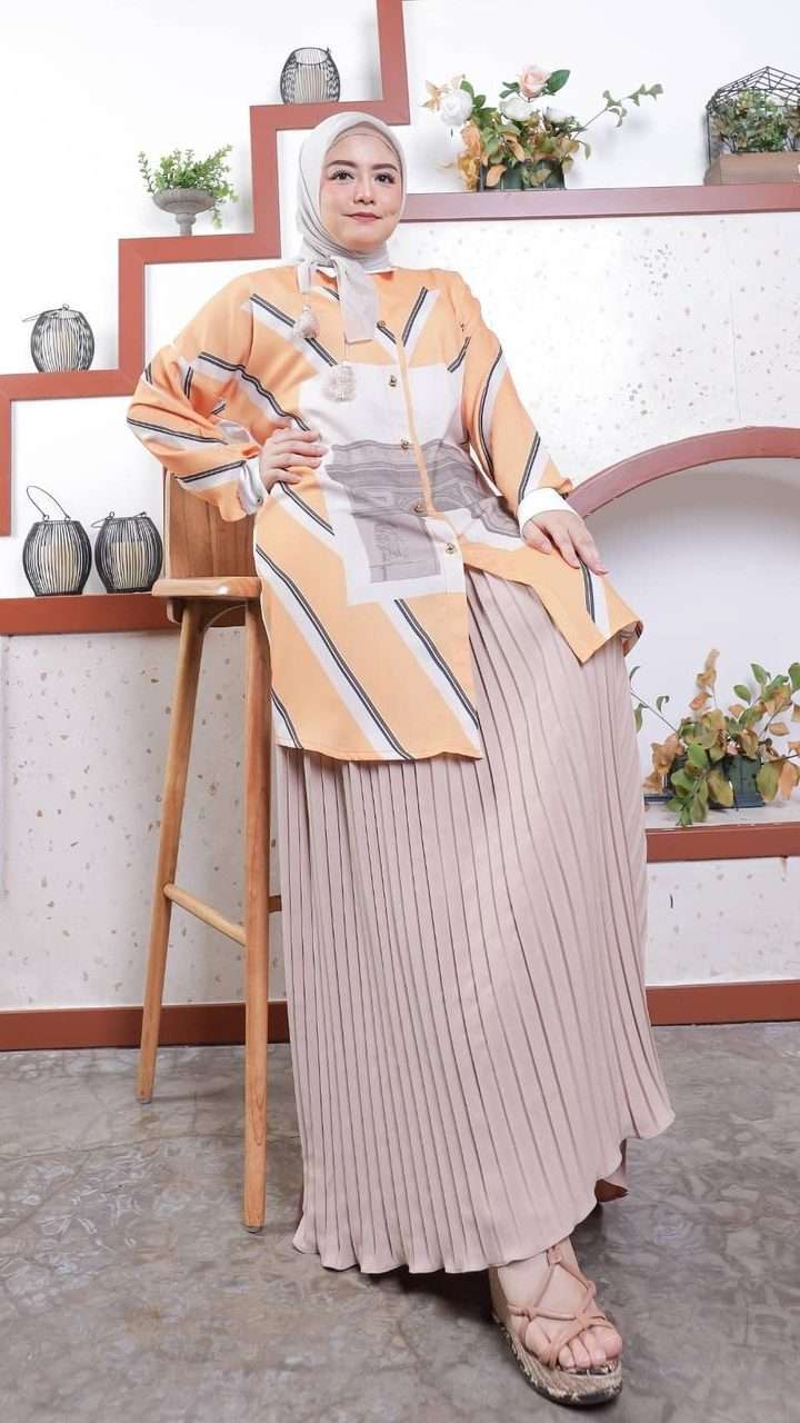 Potret Terbaru Tika Ramlan, Makin Cantik usai Mantap Berhijab