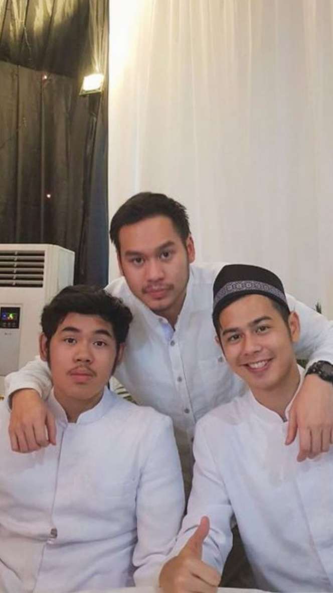 Raya Sahetapy, Putra Bungsu Dewi Yull yang Tampan dan Jago Tinju