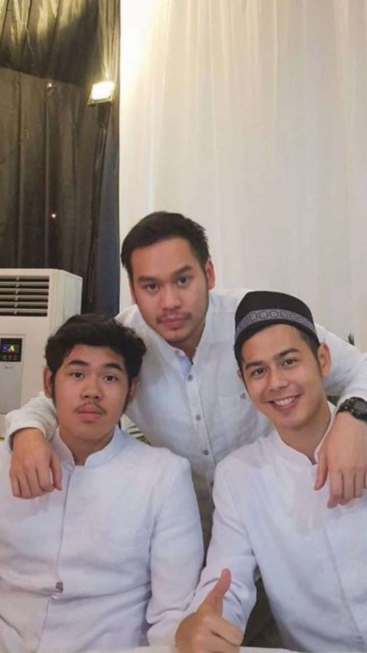 Raya Sahetapy, Putra Bungsu Dewi Yull yang Tampan dan Jago Tinju