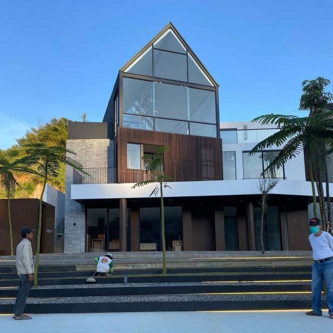 Tarif Endorse Selangit, Inilah 8 Foto Mewahnya Rumah Rachel Vennya Sekarang