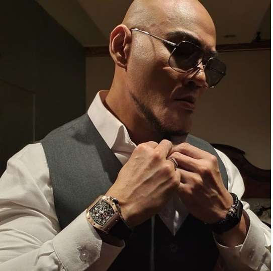 5 Sumber Kekayaan Deddy Corbuzier, Penghasilan dari Youtube Bikin Melongo!