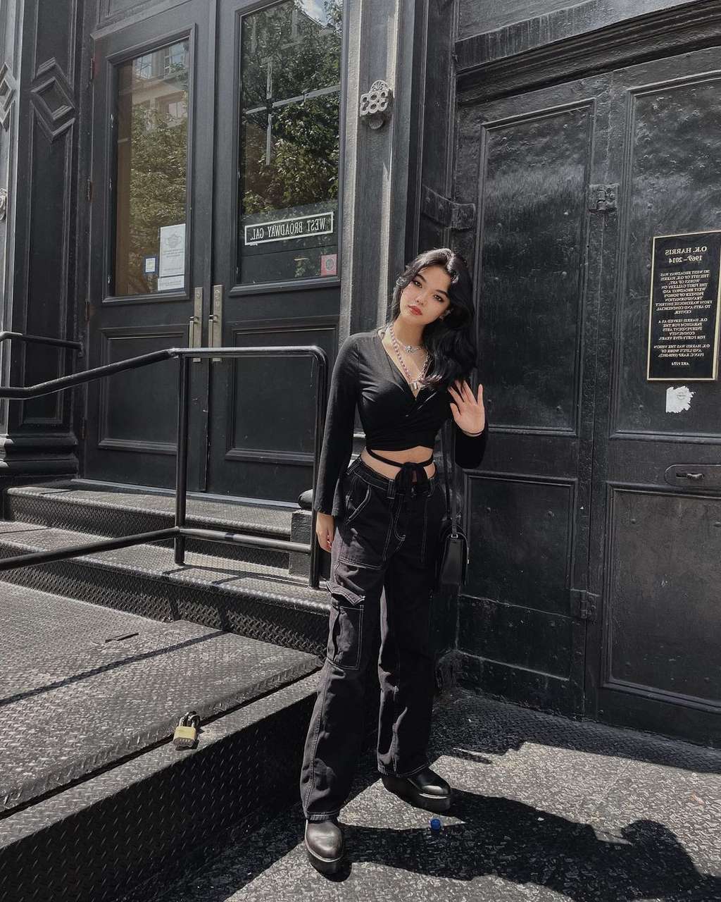 9 Foto Cantiknya Anak Liza Natalia, Sudah Tampil Berani di Usia 15 Tahun!