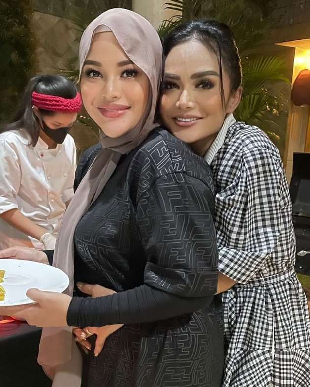 Momen Kebersamaan Krisdayanti dan Aurel, Sikap Raul Lemos ke Atta Bikin Salfok