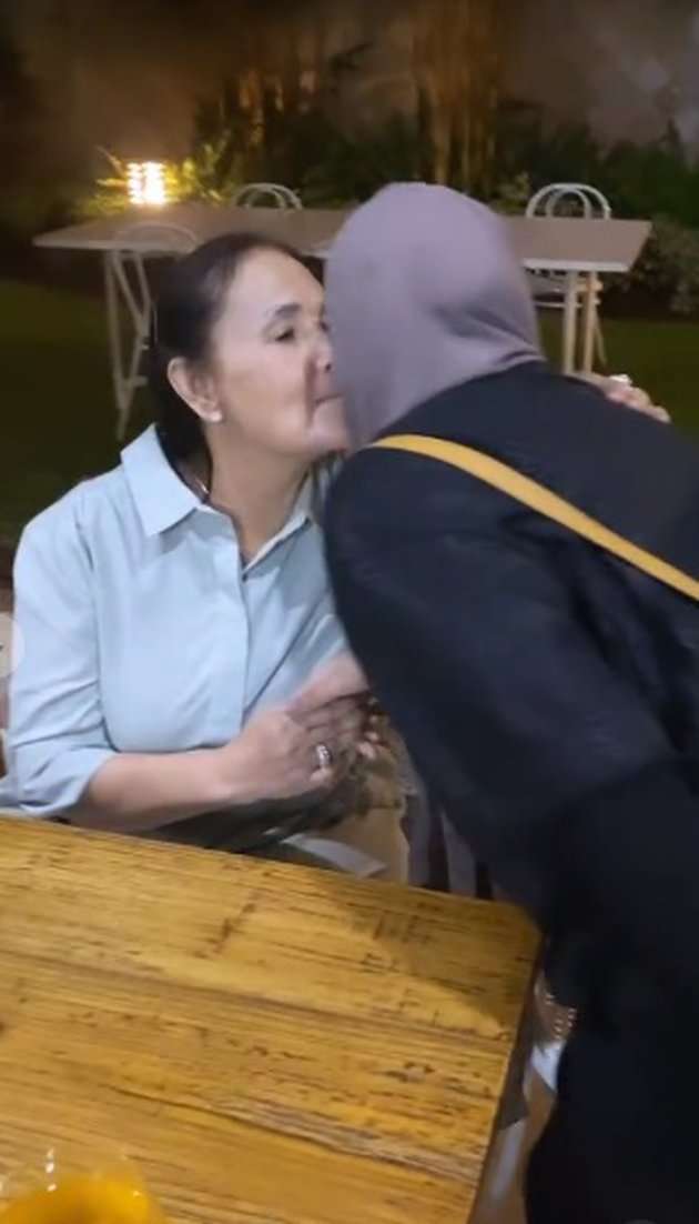 Momen Kebersamaan Krisdayanti dan Aurel, Sikap Raul Lemos ke Atta Bikin Salfok