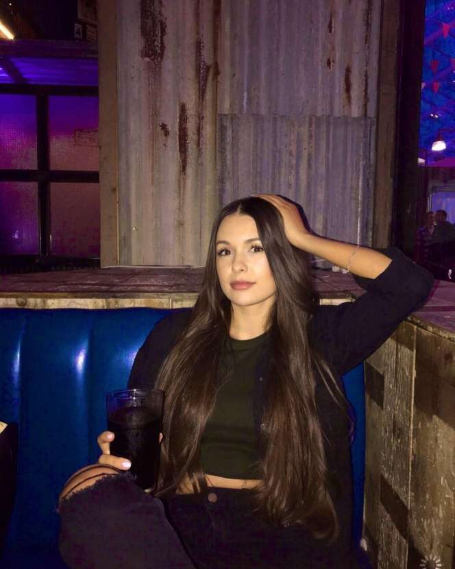 10 Potret Ria Andrews, Youtuber Cantik Diduga Pacar Baru Stefan William