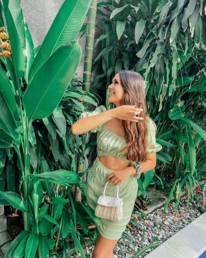 10 Potret Ria Andrews, Youtuber Cantik Diduga Pacar Baru Stefan William