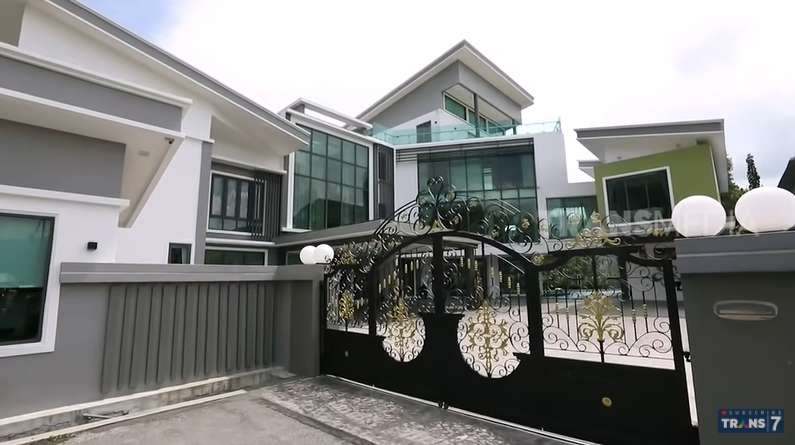 9 Foto Rumah Mewah Janda Kaya yang Pacari Berondong Mantan ART-nya