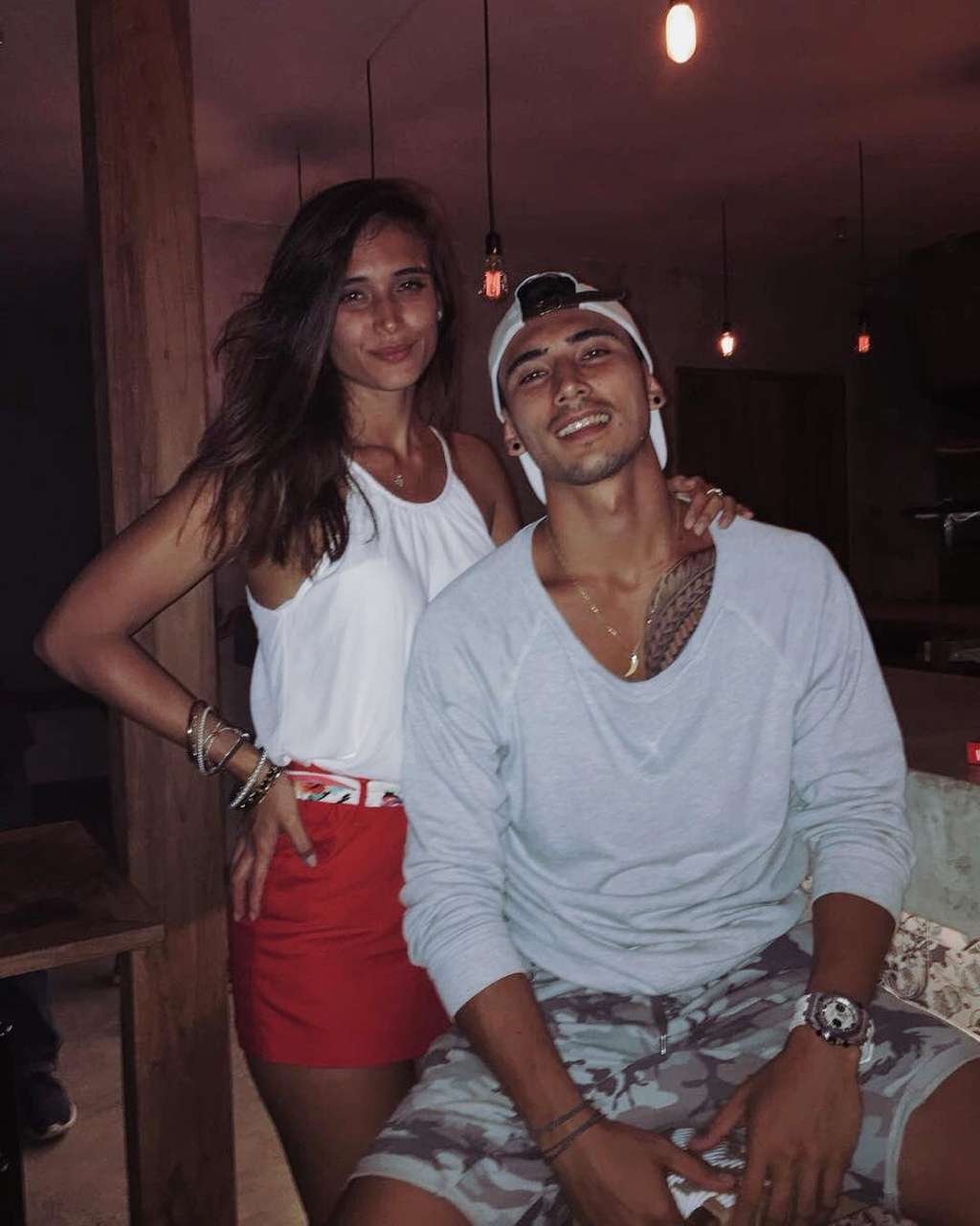 8 Foto Kakak Perempuan Vincent Verhaag, Kecantikannya Jadi Omongan!