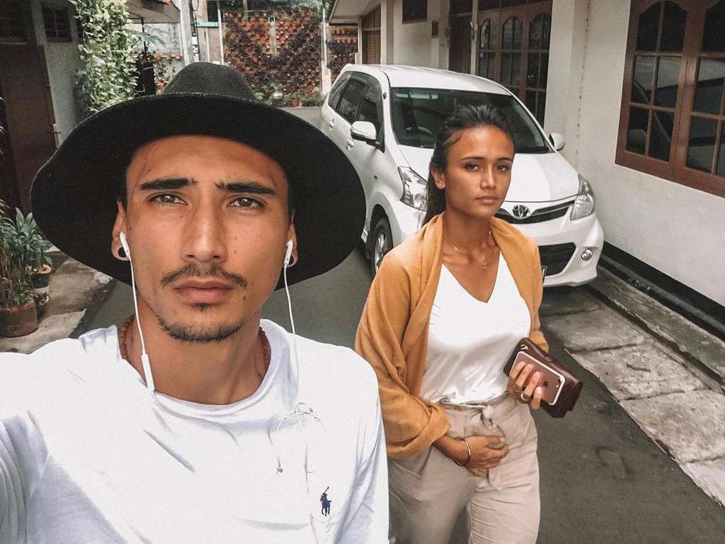 8 Foto Kakak Perempuan Vincent Verhaag, Kecantikannya Jadi Omongan!