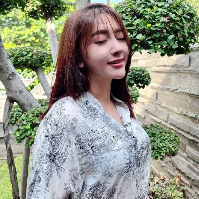 Ingat Biduan Cantik yang Viral Jadi Kepala Desa Lamongan? Nasibnya Kini...