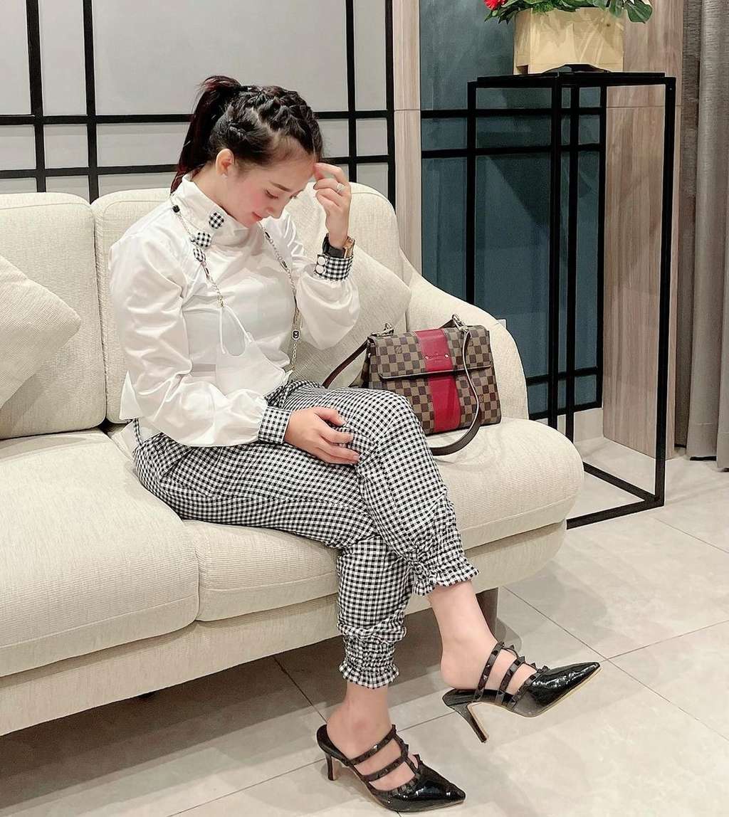 Ingat Biduan Cantik yang Viral Jadi Kepala Desa Lamongan? Nasibnya Kini...