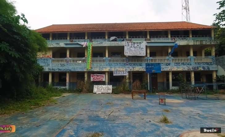 7 Foto Seramnya Bangunan Sekolah yang Terbengkalai, Simpan Kisah Mengerikan!