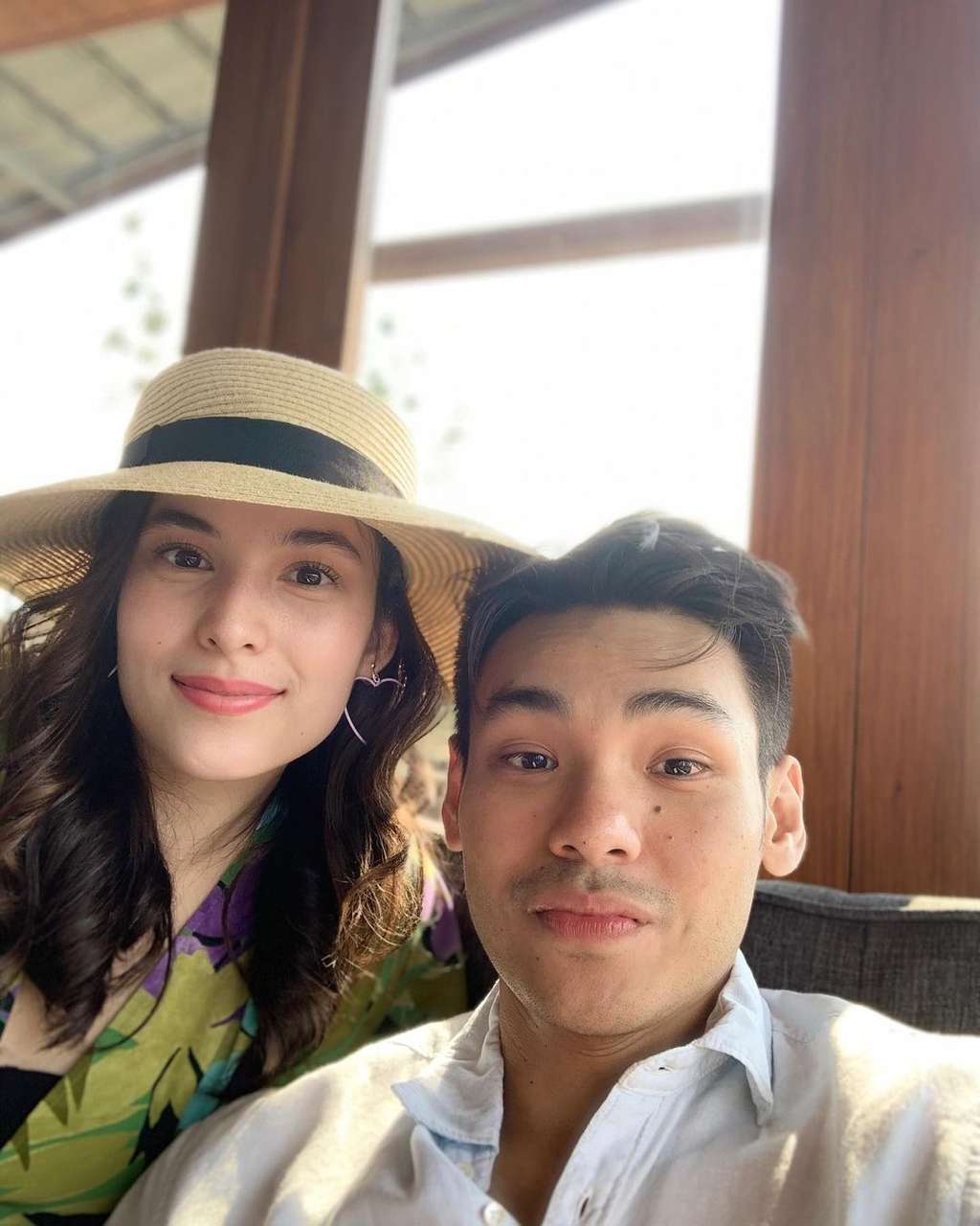 7 Potret Rob Clanton, Calon Suami Chelsea Islan Ternyata Bukan Orang Sembarangan!