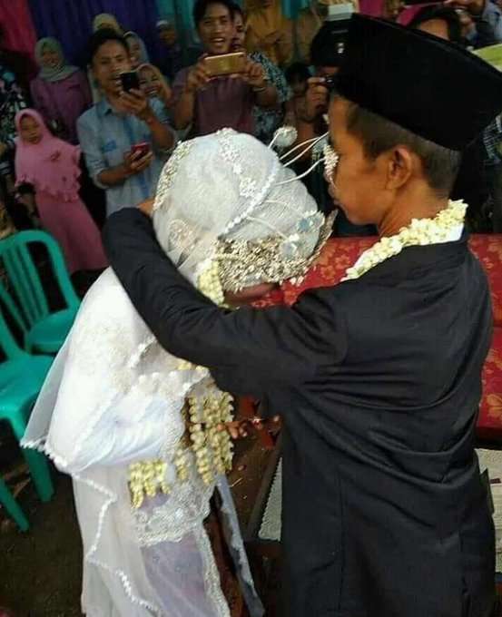 10 Momen Mengharukan Ini Endingnya Malah Lucu, Terakhir Ngakak Abis!