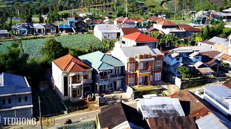 10 Potret Rumah Mewah Milik Petani Sayur di Lereng Gunung Slamet, Pas Lihat Isi Dalamnya Bikin Terkejut!