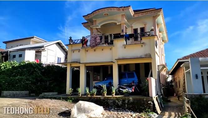 10 Potret Rumah Mewah Milik Petani Sayur di Lereng Gunung Slamet, Pas Lihat Isi Dalamnya Bikin Terkejut!