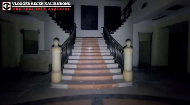 8 Potret Rumah Bos Sampoerna Terbengkalai, Bak Istana Lengkap Bentengnya
