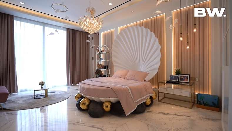 15 Potret Mewahnya Rumah Shandy Purnamasari Crazy Rich Malang, Toiletnya Bikin Melongo!