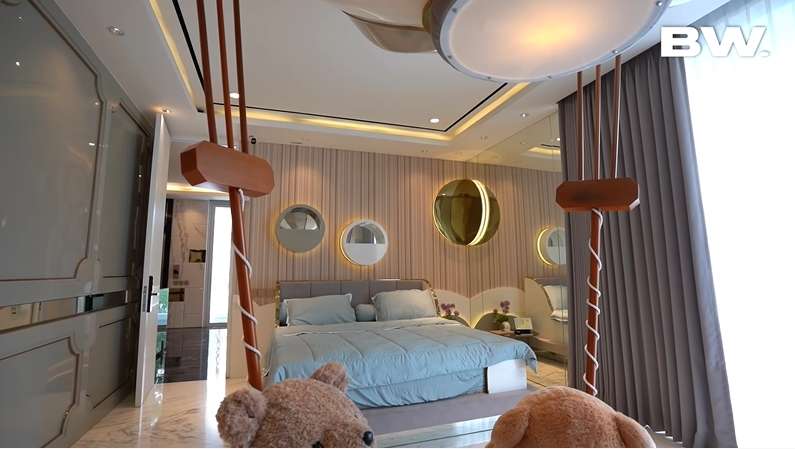 15 Potret Mewahnya Rumah Shandy Purnamasari Crazy Rich Malang, Toiletnya Bikin Melongo!
