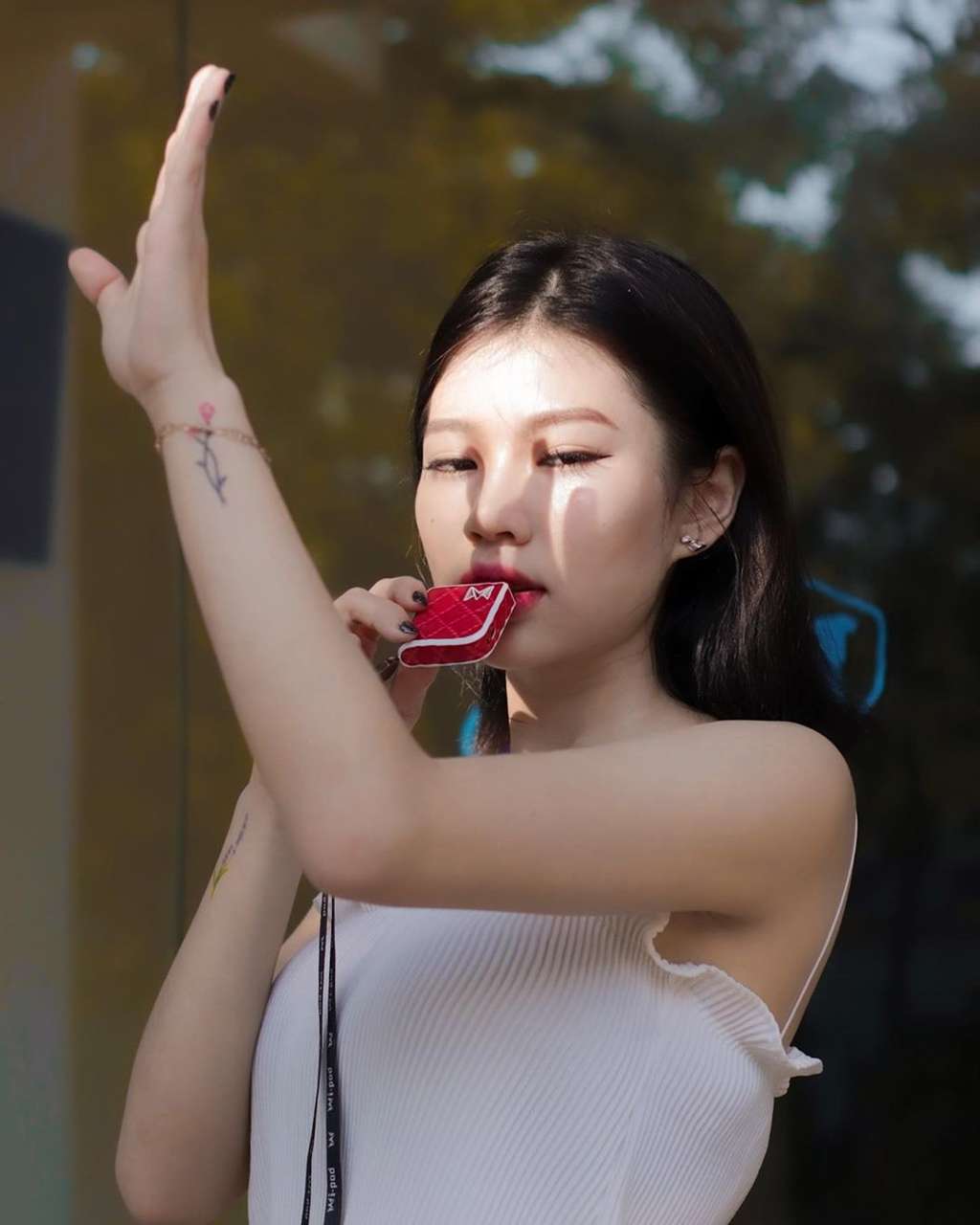 10 Potret Jey Ruby Jane, Selebgram Seksi yang Diduga Digoda Pacar Rachel Vennya
