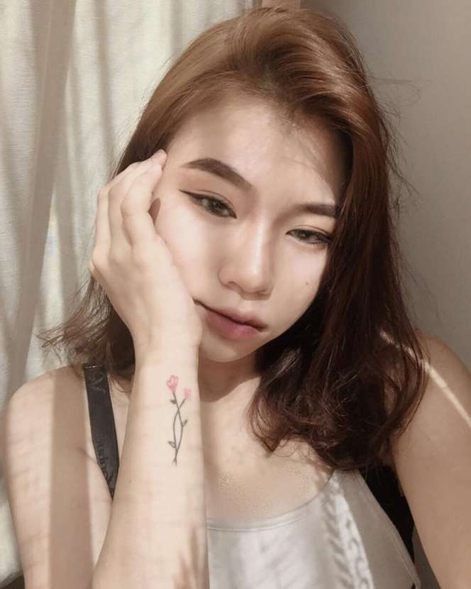 10 Potret Jey Ruby Jane, Selebgram Seksi yang Diduga Digoda Pacar Rachel Vennya