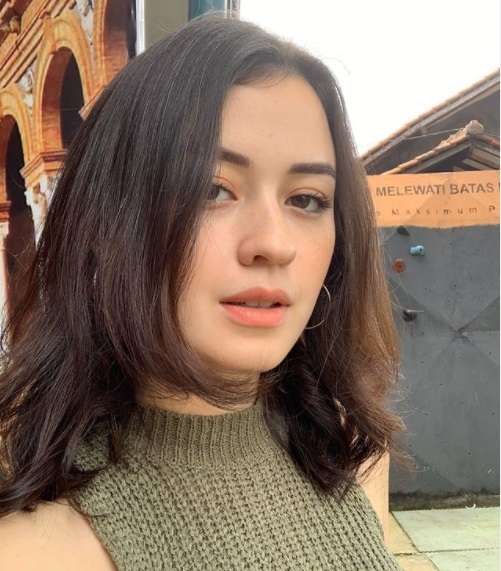 5 Seleb Cantik Ini Tetap PD Miliki Rambut Beruban, Nagita Slavina Tak Mau Dicabut